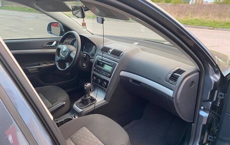 Skoda Octavia, 2012 год, 900 000 рублей, 15 фотография