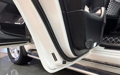 Toyota Land Cruiser 200, 2012 год, 3 550 000 рублей, 4 фотография