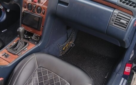 Mercedes-Benz E-Класс, 1999 год, 300 000 рублей, 5 фотография