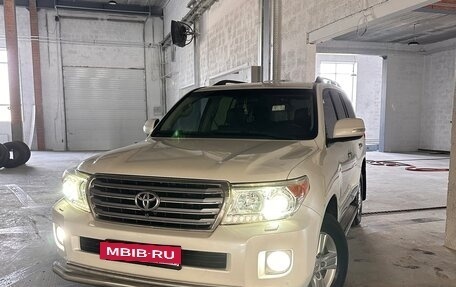 Toyota Land Cruiser 200, 2012 год, 3 550 000 рублей, 7 фотография