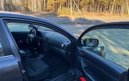 Toyota Avensis III рестайлинг, 2008 год, 700 000 рублей, 8 фотография