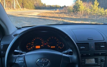 Toyota Avensis III рестайлинг, 2008 год, 700 000 рублей, 10 фотография
