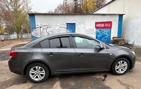Chevrolet Cruze II, 2012 год, 600 000 рублей, 4 фотография