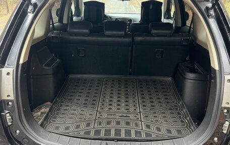 Mitsubishi Outlander III рестайлинг 3, 2013 год, 1 800 000 рублей, 12 фотография