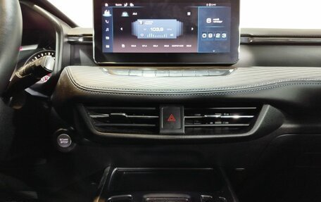 Haval Jolion, 2022 год, 1 850 000 рублей, 15 фотография