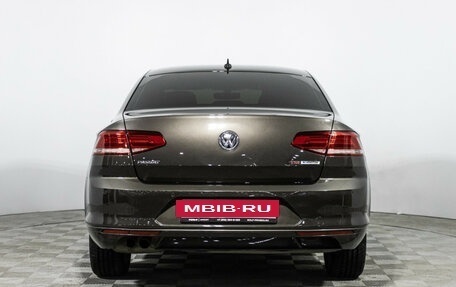 Volkswagen Passat B8 рестайлинг, 2017 год, 1 899 700 рублей, 6 фотография