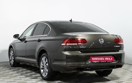 Volkswagen Passat B8 рестайлинг, 2017 год, 1 899 700 рублей, 7 фотография