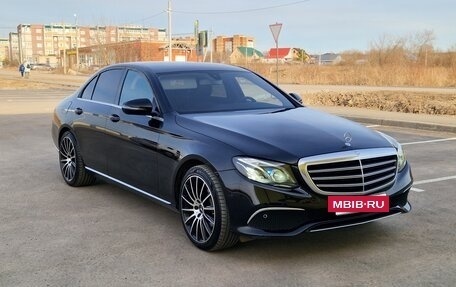 Mercedes-Benz E-Класс, 2017 год, 2 200 000 рублей, 9 фотография