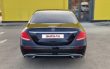 Mercedes-Benz E-Класс, 2017 год, 2 200 000 рублей, 4 фотография