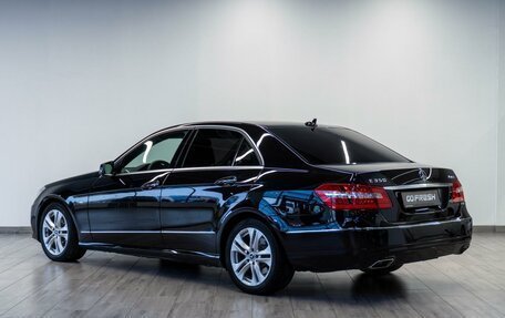 Mercedes-Benz E-Класс, 2011 год, 1 329 000 рублей, 2 фотография