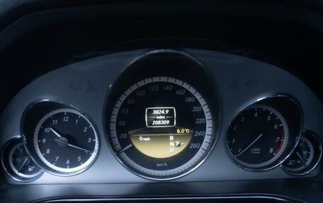 Mercedes-Benz E-Класс, 2011 год, 1 329 000 рублей, 23 фотография