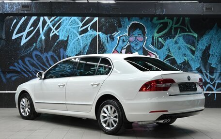 Skoda Superb III рестайлинг, 2014 год, 995 000 рублей, 3 фотография