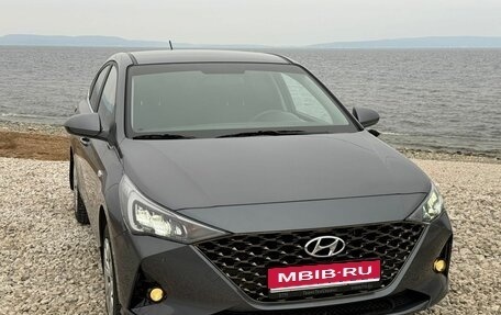 Hyundai Solaris II рестайлинг, 2021 год, 1 680 000 рублей, 1 фотография