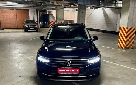 Volkswagen Tiguan II, 2021 год, 4 150 000 рублей, 1 фотография