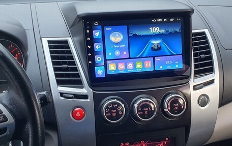 Mitsubishi Pajero Sport II рестайлинг, 2013 год, 1 900 000 рублей, 8 фотография