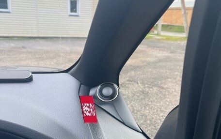 Toyota Voxy III, 2017 год, 2 000 000 рублей, 15 фотография