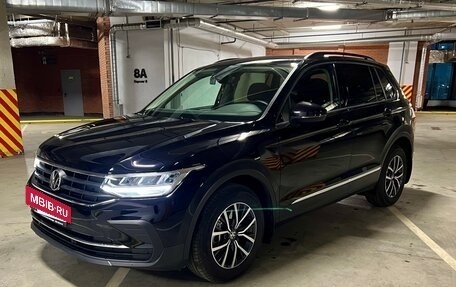 Volkswagen Tiguan II, 2021 год, 4 150 000 рублей, 2 фотография