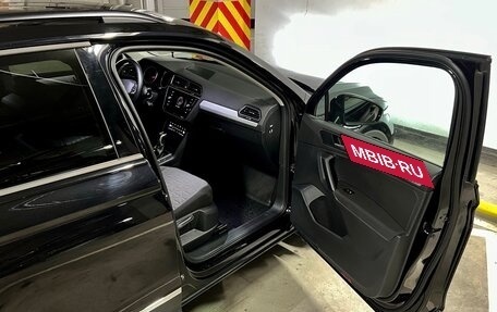 Volkswagen Tiguan II, 2021 год, 4 150 000 рублей, 16 фотография