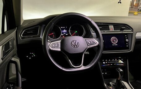 Volkswagen Tiguan II, 2021 год, 4 150 000 рублей, 20 фотография