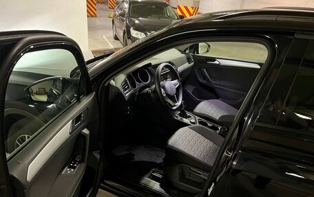 Volkswagen Tiguan II, 2021 год, 4 150 000 рублей, 18 фотография