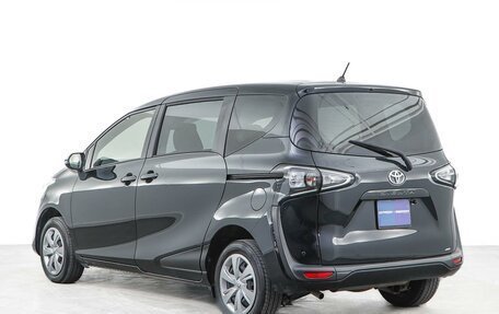 Toyota Sienta II, 2020 год, 1 789 050 рублей, 2 фотография