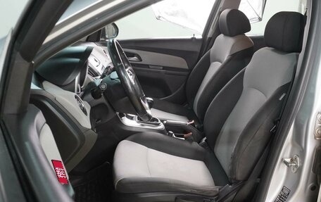 Chevrolet Cruze II, 2013 год, 899 000 рублей, 10 фотография