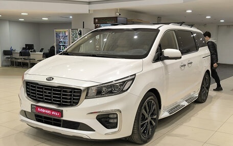 KIA Carnival III, 2018 год, 3 250 000 рублей, 1 фотография