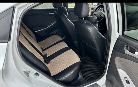 Hyundai Solaris II рестайлинг, 2013 год, 855 000 рублей, 2 фотография