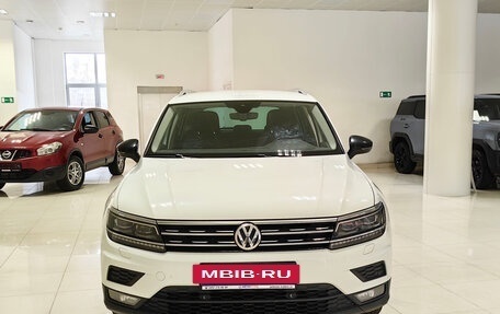 Volkswagen Tiguan II, 2020 год, 2 349 000 рублей, 3 фотография