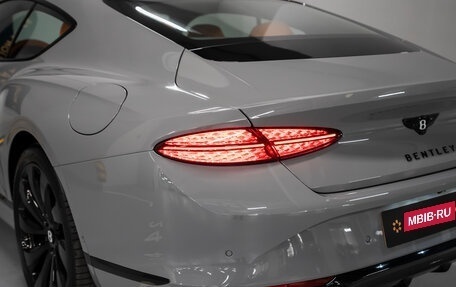 Bentley Continental GT, 2025 год, 47 000 000 рублей, 13 фотография