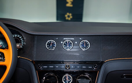 Bentley Continental GT, 2025 год, 47 000 000 рублей, 27 фотография