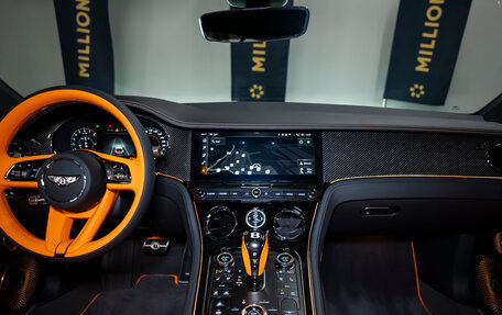 Bentley Continental GT, 2025 год, 47 000 000 рублей, 26 фотография