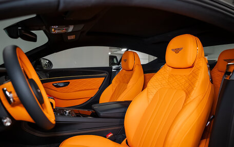 Bentley Continental GT, 2025 год, 47 000 000 рублей, 20 фотография