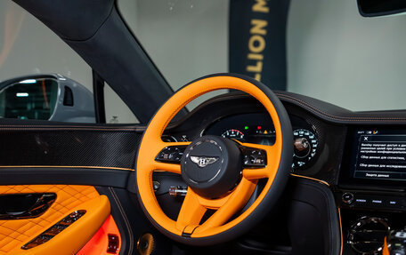 Bentley Continental GT, 2025 год, 47 000 000 рублей, 25 фотография