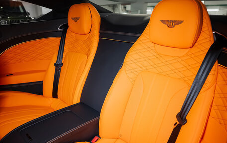 Bentley Continental GT, 2025 год, 47 000 000 рублей, 32 фотография