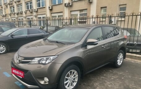 Toyota RAV4, 2013 год, 1 570 000 рублей, 4 фотография