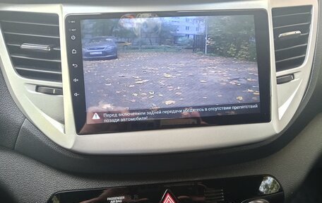 Hyundai Tucson III, 2015 год, 1 590 000 рублей, 2 фотография