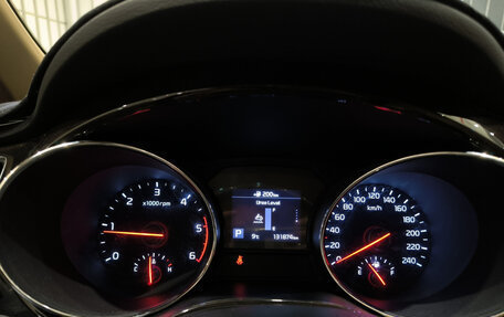 KIA Carnival III, 2018 год, 3 250 000 рублей, 13 фотография