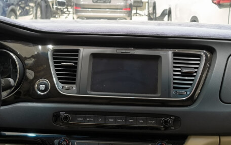 KIA Carnival III, 2018 год, 3 250 000 рублей, 15 фотография