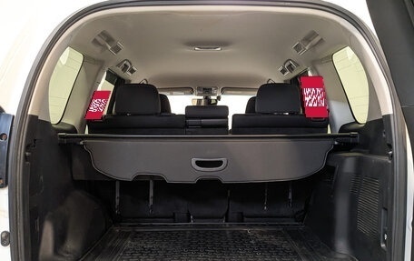 Toyota Land Cruiser Prado 150 рестайлинг 2, 2019 год, 5 700 000 рублей, 10 фотография