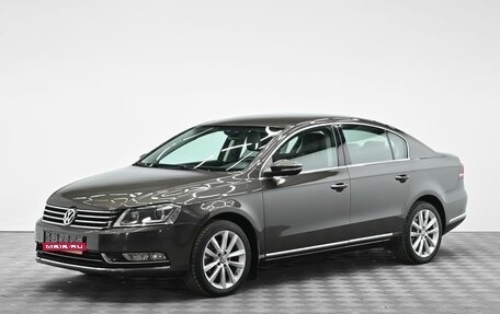 Volkswagen Passat B7, 2015 год, 995 000 рублей, 1 фотография