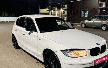 BMW 1 серия, 2007 год, 720 000 рублей, 1 фотография