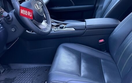 Lexus RX IV рестайлинг, 2018 год, 4 700 000 рублей, 16 фотография