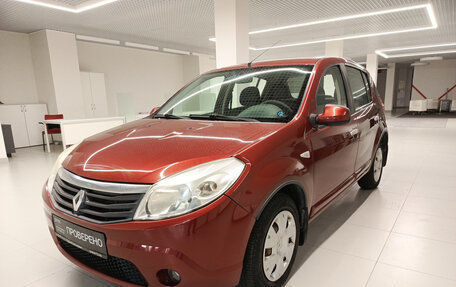 Renault Sandero I, 2012 год, 725 000 рублей, 2 фотография