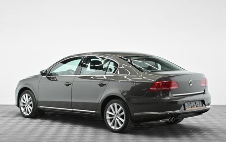 Volkswagen Passat B7, 2015 год, 995 000 рублей, 3 фотография
