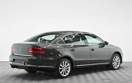 Volkswagen Passat B7, 2015 год, 995 000 рублей, 4 фотография