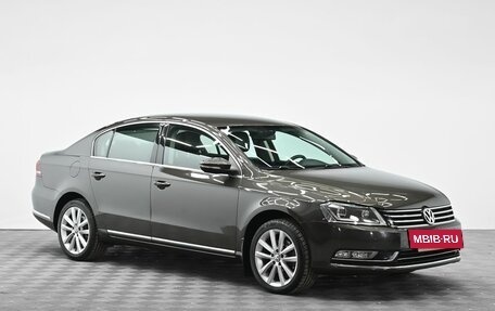 Volkswagen Passat B7, 2015 год, 995 000 рублей, 2 фотография