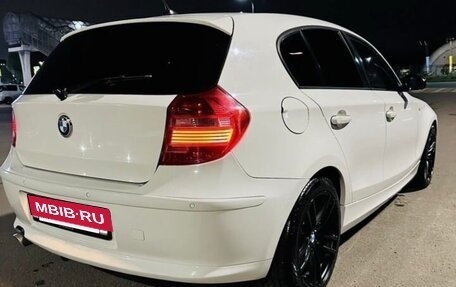 BMW 1 серия, 2007 год, 720 000 рублей, 2 фотография