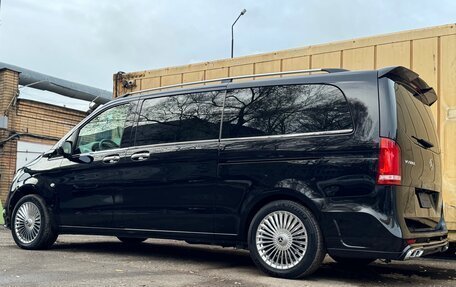 Mercedes-Benz V-Класс, 2022 год, 8 600 000 рублей, 2 фотография