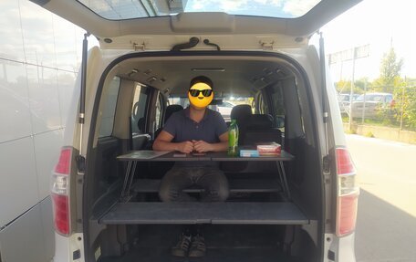 Toyota Noah III, 2008 год, 1 340 000 рублей, 31 фотография